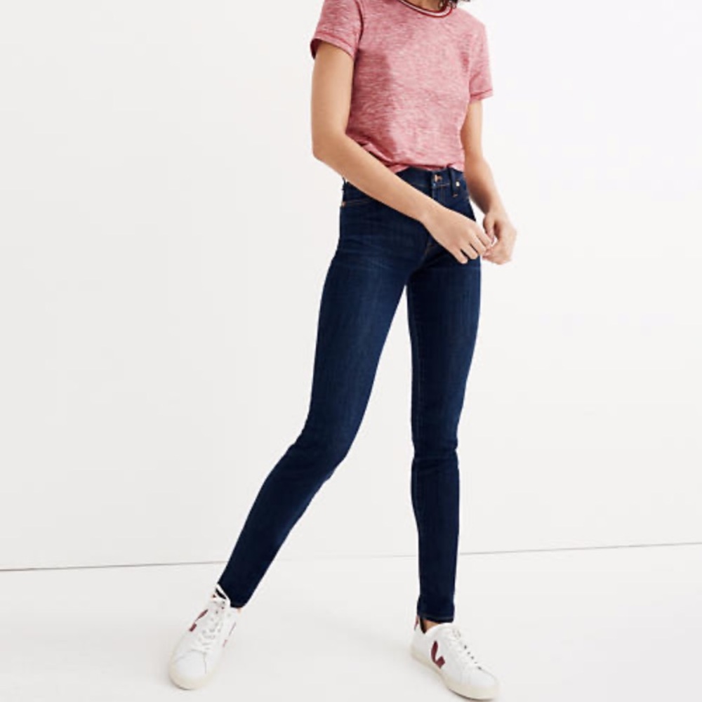 🎉HP🎉 Madewell High Rise 9” Larkspur Skinny Jeans